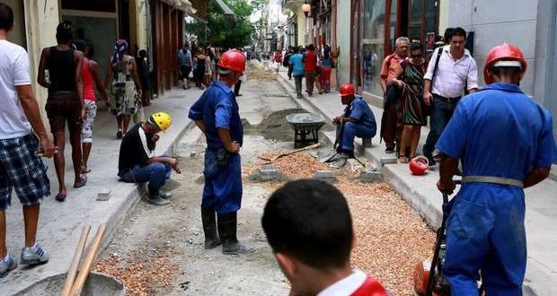 Salarios en Cuba son una broma