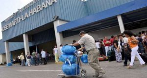 Emigrados cubanos apuntalan la economía de la Isla
