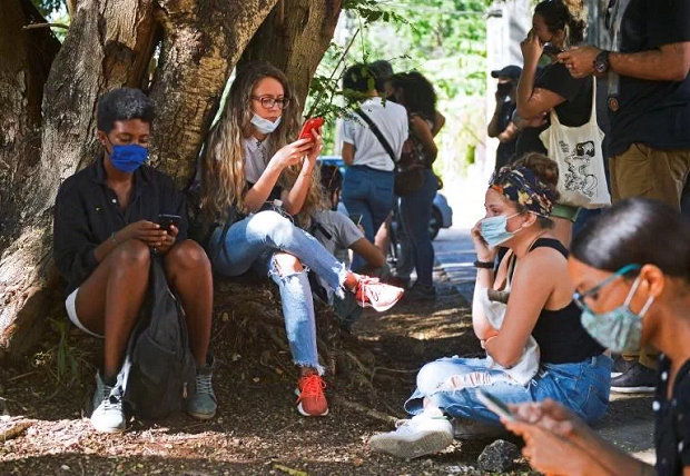Régimen podría restringir internet en Cuba