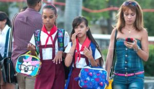Mala calidad de la enseñanza en Cuba genera gastos y sobornos