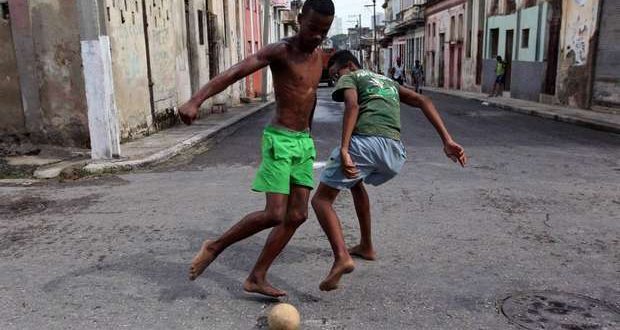 Mundial de Fútbol vs penurias en Cuba