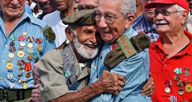 “La revolución es cosa de viejos”, dicen algunos jóvenes cubanos