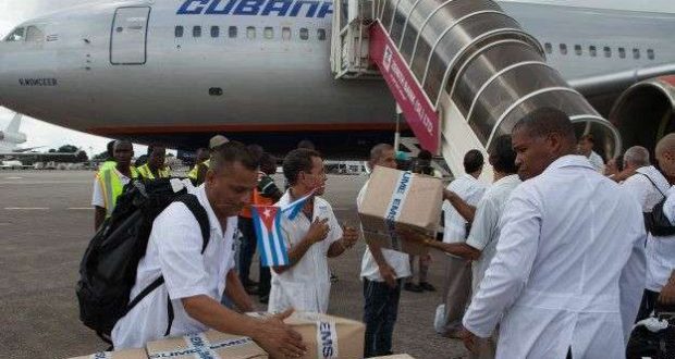 Médicos cubanos en el exterior: ¿altruismo o necesidad económica?
